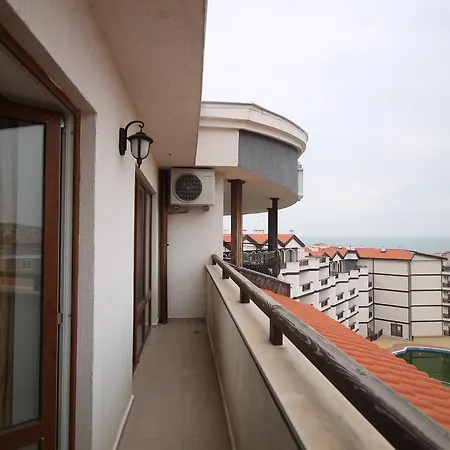 Appartement New Estate In Royal Palm